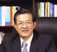 施茂林教授